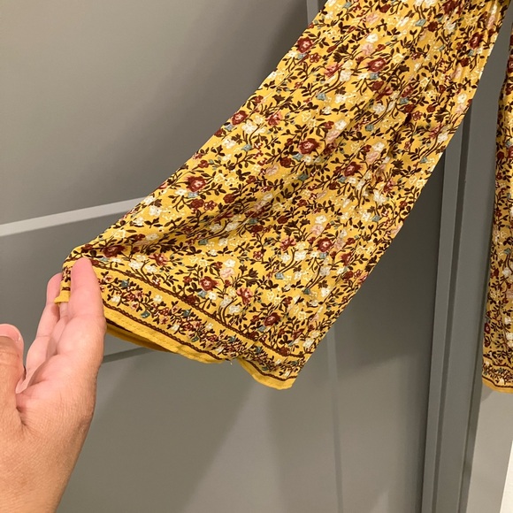 Max Studio Yellow and Brown Floral Blouse - Picture 5 of 6